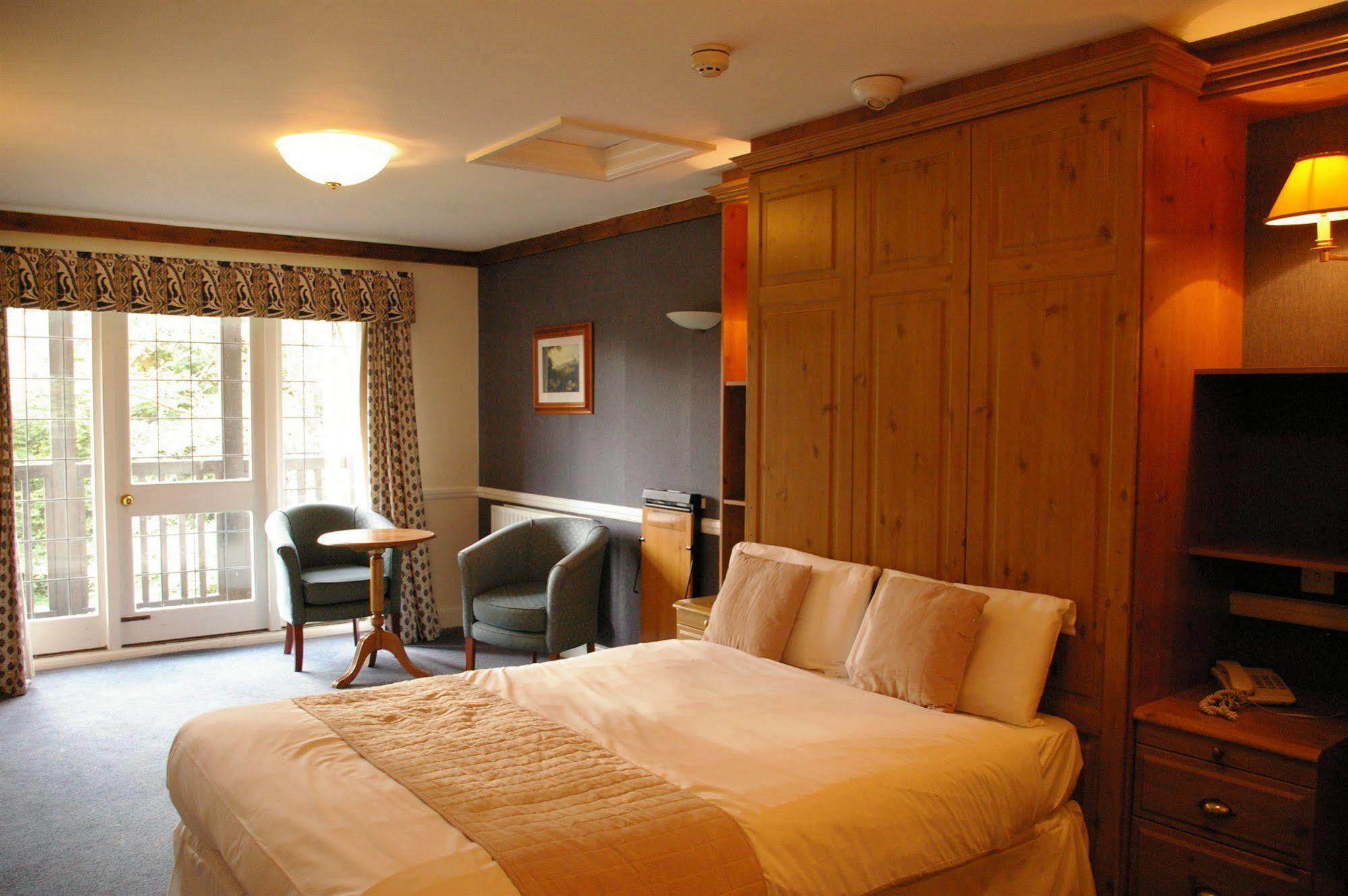 Farnham House Hotel Exteriér fotografie